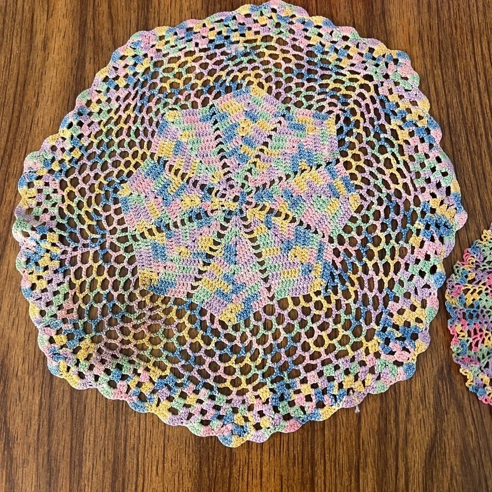 Lot of 2 VINTAGE CROCHET HANDMADE Doilies 14